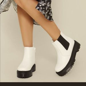 VEGAN LEATHER WHITE CHUNKY BOOTS - COMFY! ✨